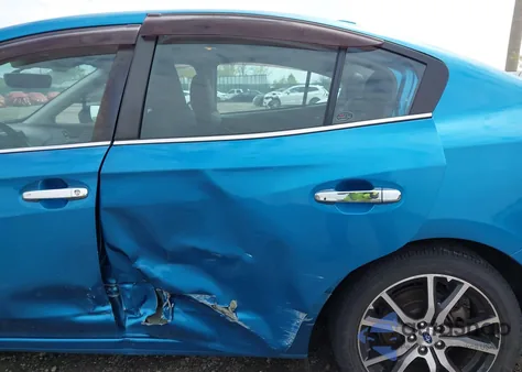 2017 Subaru Impreza 2.0I Limited z USA, uszkodzony, nr VIN 4S3GKAU62H3619920